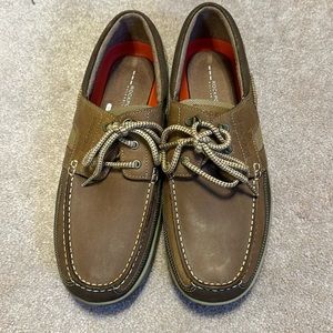 Rockport walkability trutech shoes. Worn once. Size  9.5 W US